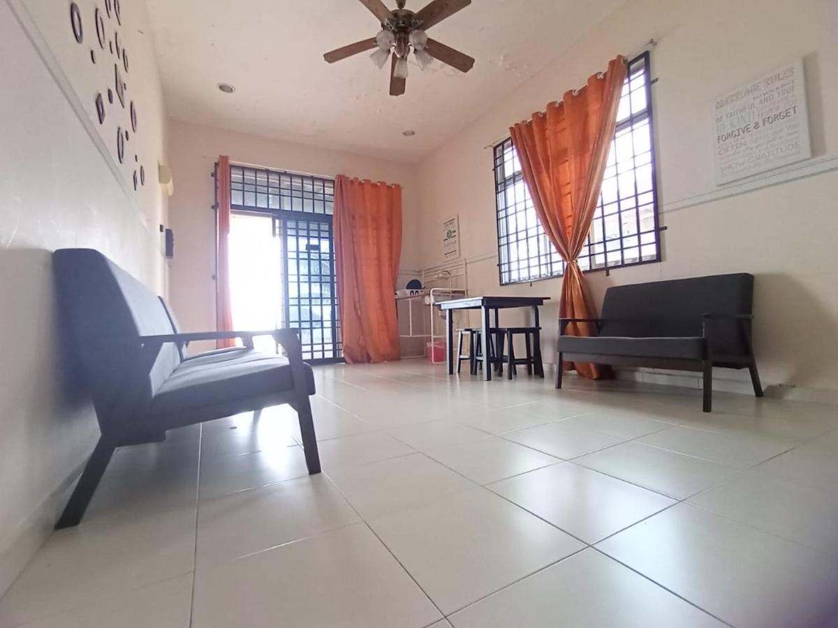 Seaview Promenade Homestay Dungun Exterior photo